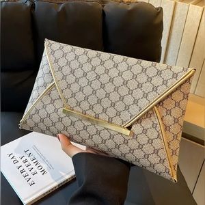 Retro Elegant Beige and Gold Women's  Envelope Clutch